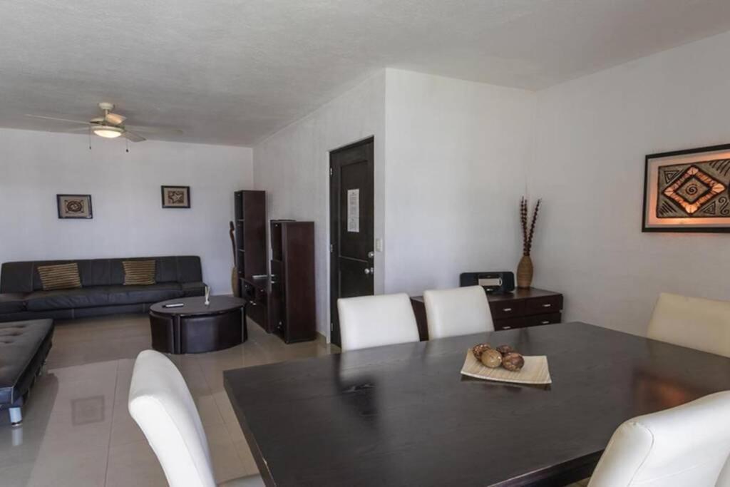 Poolside Tranquil Apartment In Playa Del Carmen Extérieur photo