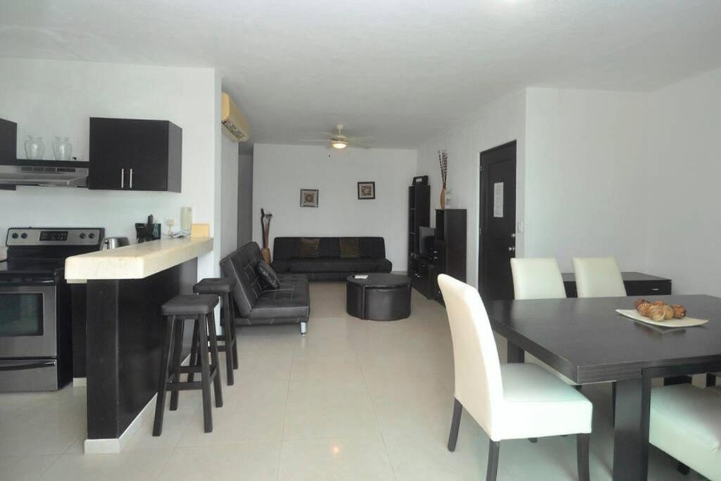 Poolside Tranquil Apartment In Playa Del Carmen Extérieur photo